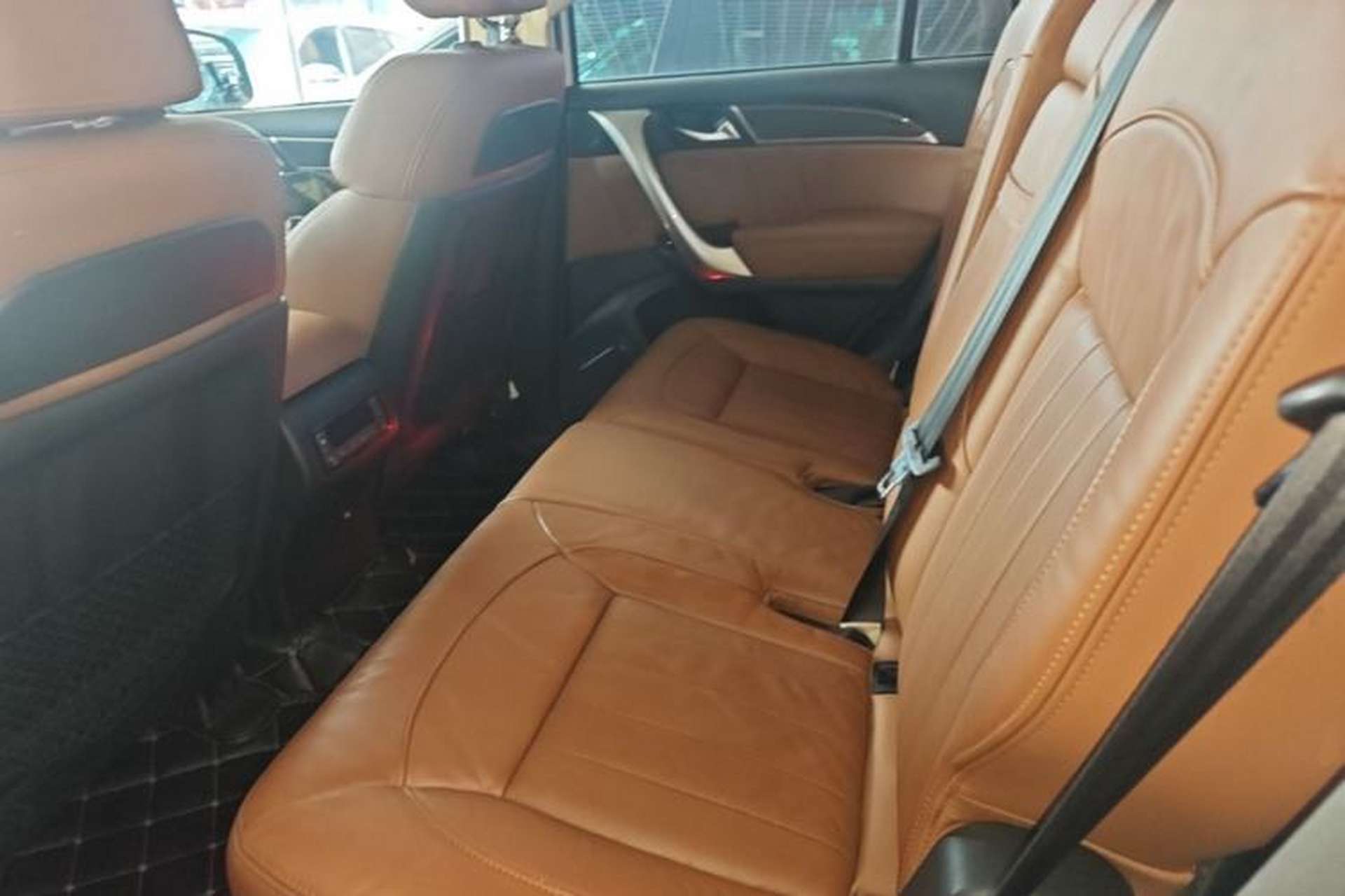 Used Haval H9 2015 2.0T Four-Wheel Drive Luxury 7-Seater Left Rear Seat