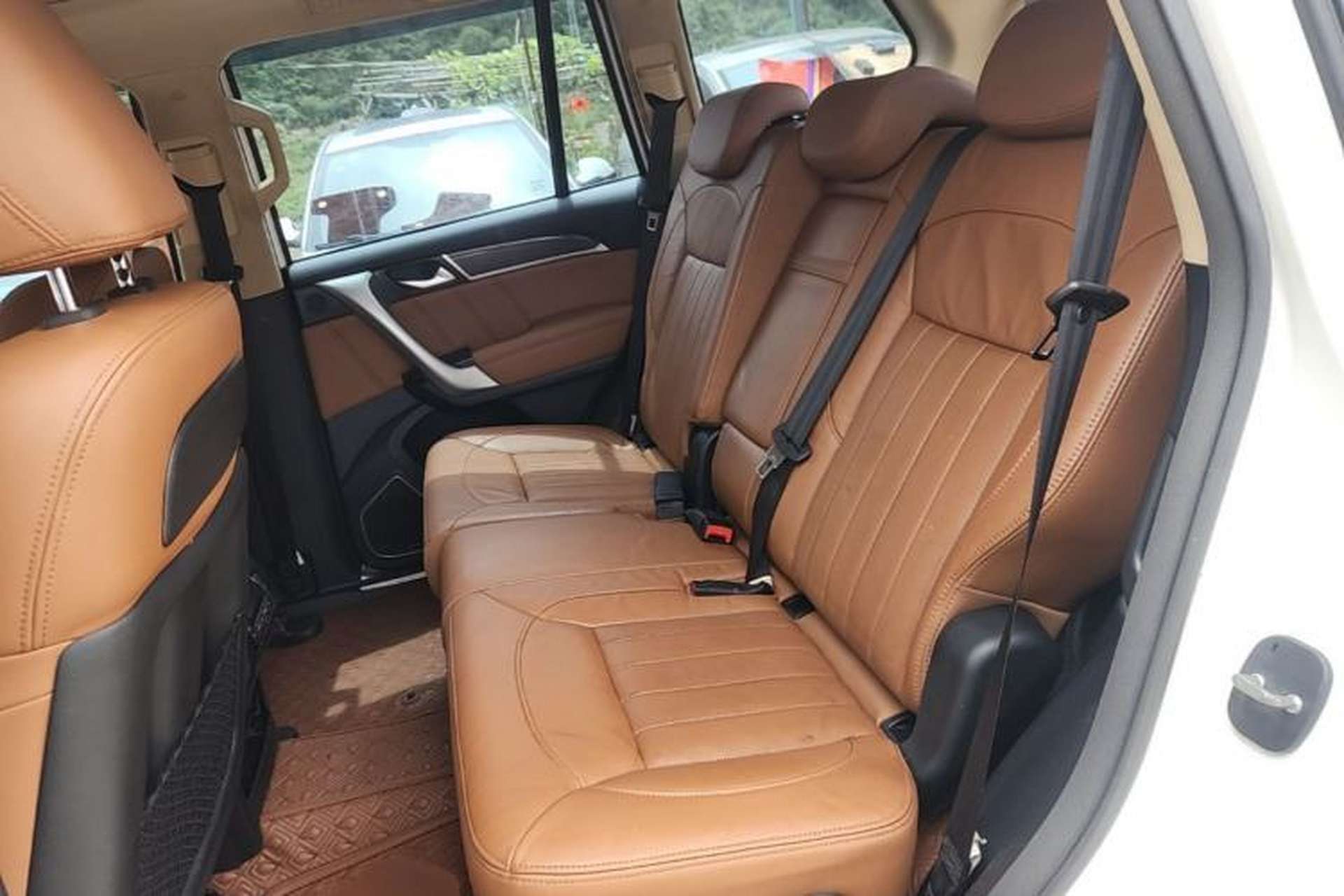 Used Haval H9 2015 2.0T Four-Wheel Drive Luxury 7-Seater Left Rear Seat