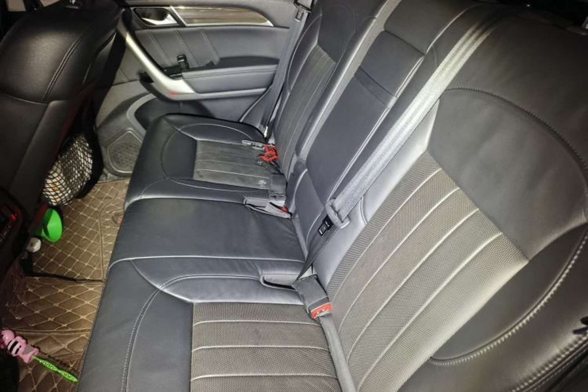 Used Haval H9 2015 2.0T Four-Wheel Drive Luxury 7-Seater Left Rear Seat