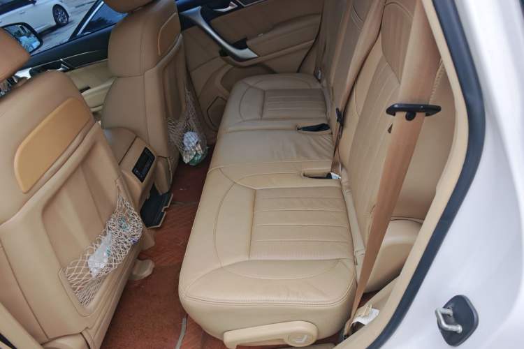 Used Haval H9 2015 2.0T Four-Wheel Drive Luxury 7-Seater Left Rear Seat