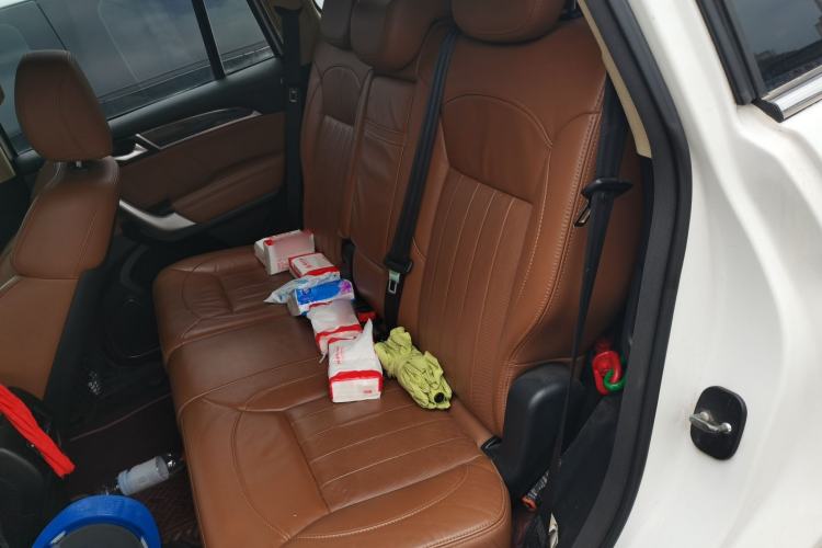 Used Haval H9 2015 2.0T Four-Wheel Drive Luxury 7-Seater Left Rear Seat