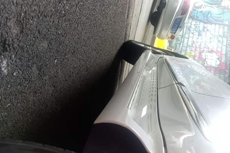 Used Haval H9 2015 2.0T Four-Wheel Drive Luxury 7-Seater Left Side Sill