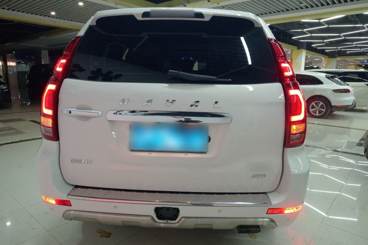 Used Haval H9 2015 2.0T Four-Wheel Drive Luxury 7-Seater Rear
