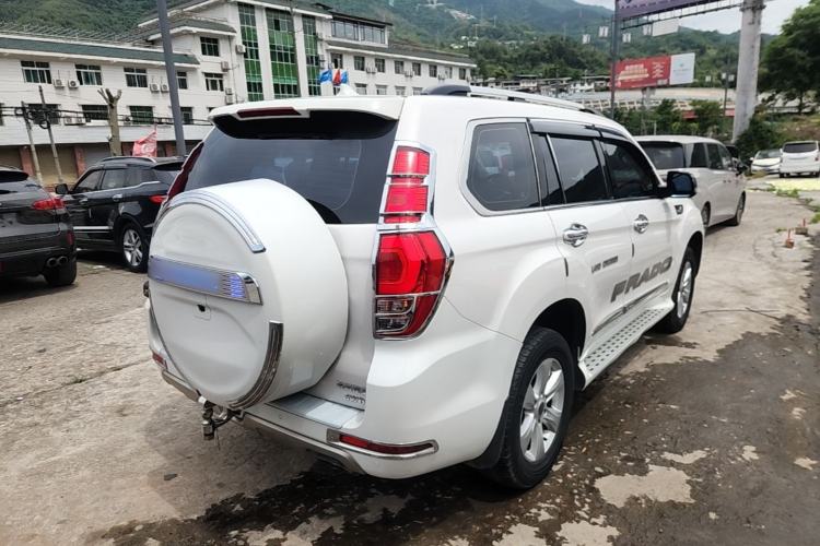 Used Haval H9 2015 2.0T Four-Wheel Drive Luxury 7-Seater Rear Right 45 Deg
