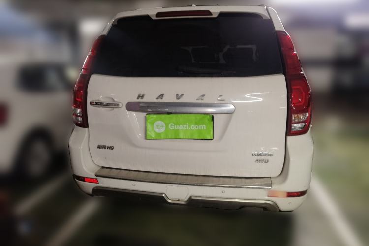 Used Haval H9 2015 2.0T Four-Wheel Drive Luxury 7-Seater Rear