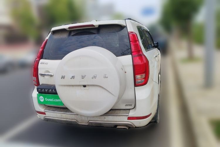 Used Haval H9 2015 2.0T Four-Wheel Drive Luxury 7-Seater Rear