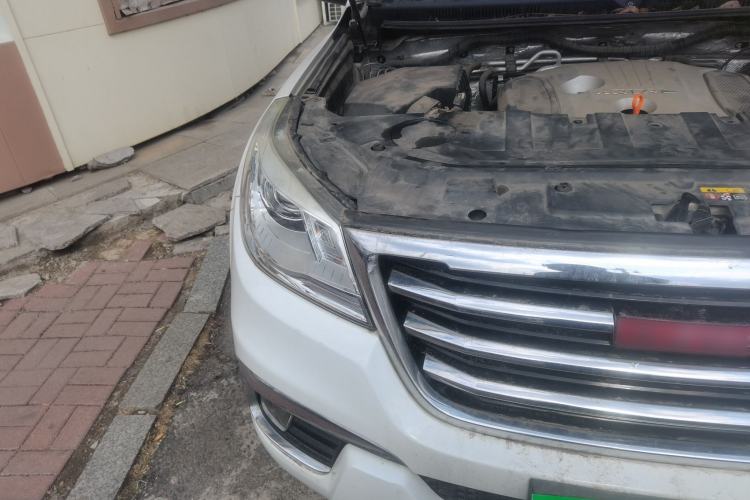 Used Haval H9 2015 2.0T Four-Wheel Drive Standard Model 7 Seats Right Front Headlight