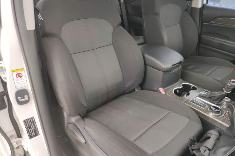 Used Haval H9 2015 2.0T Four-Wheel Drive Standard Model 7 Seats Right Front Seat