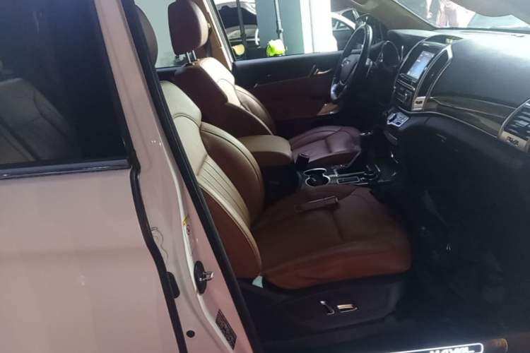 Used Haval H9 2015 2.0T Four-Wheel Drive Luxury 7-Seater Right Front Seat