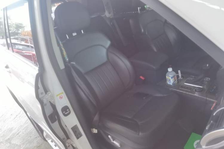 Used Haval H9 2015 2.0T Four-Wheel Drive Ultra-Luxury 7-Seater Right Front Seat