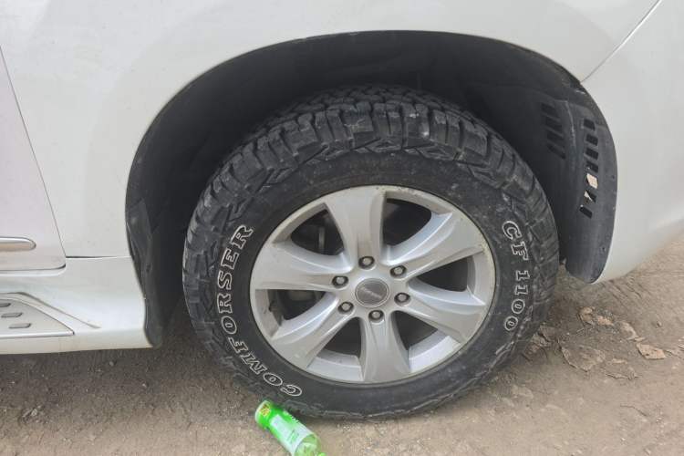 Used Haval H9 2015 2.0T Four-Wheel Drive Luxury 7-Seater Right Front Wheel Hub