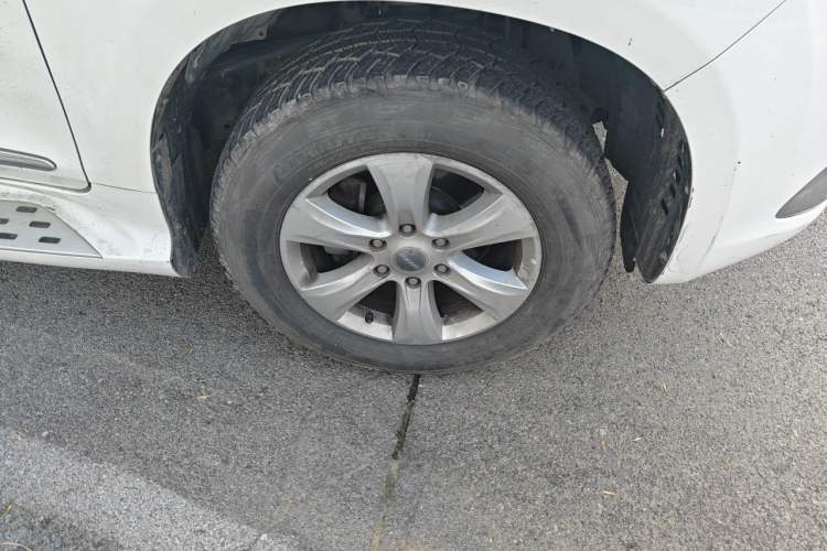 Used Haval H9 2015 2.0T Four-Wheel Drive Luxury 7-Seater Right Front Wheel Hub