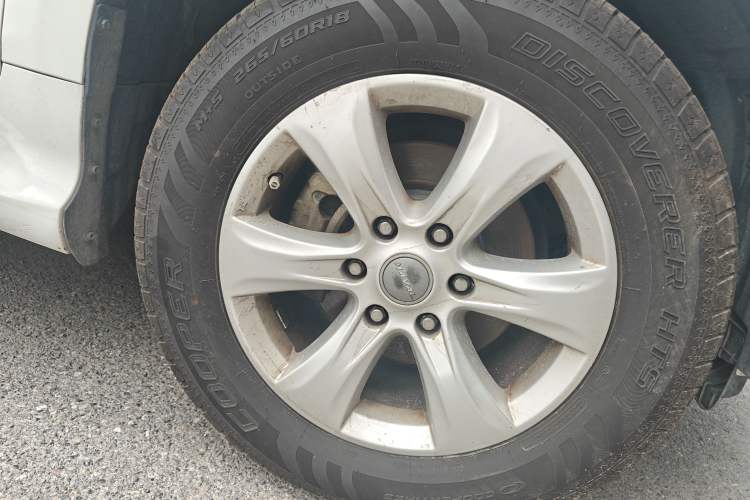 Used Haval H9 2015 2.0T Four-Wheel Drive Luxury 7-Seater Right Front Wheel Hub