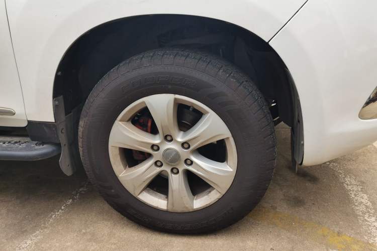 Used Haval H9 2015 2.0T Four-Wheel Drive Luxury 7-Seater Right Front Wheel Hub