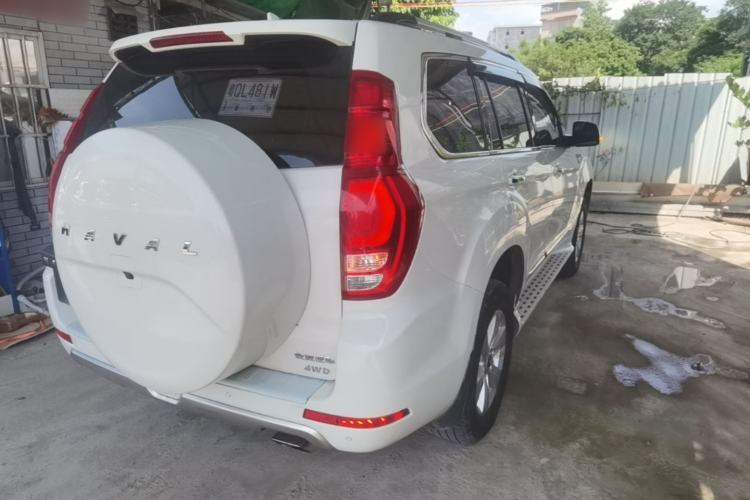 Used Haval H9 2015 2.0T Four-Wheel Drive Ultra-Luxury 7-Seater Right Rear Taillight