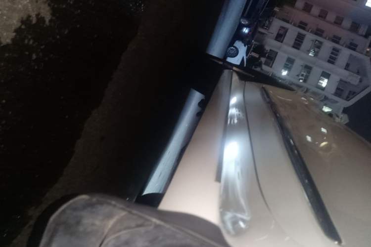Used Haval H9 2015 2.0T Four-Wheel Drive Luxury 7-Seater Right Side Sill