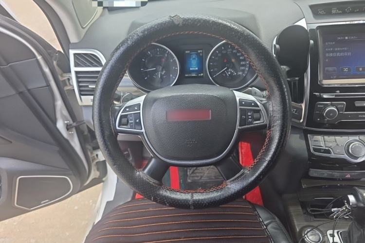 Used Haval H9 2015 2.0T Four-Wheel Drive Luxury 7-Seater Steering Wheel