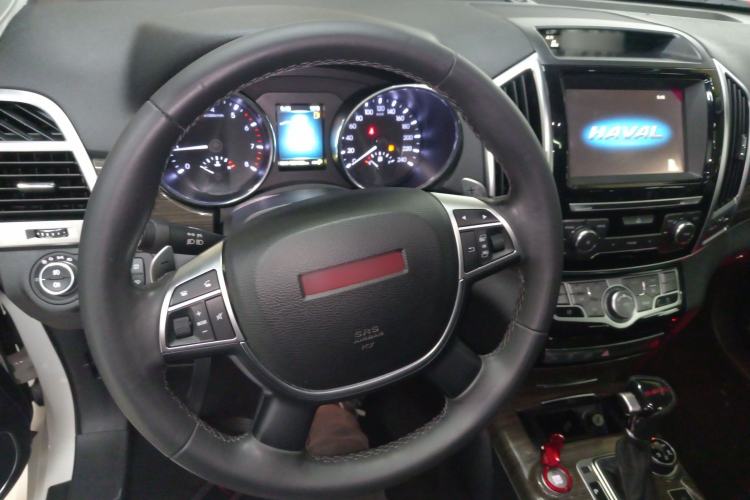 Used Haval H9 2015 2.0T Four-Wheel Drive Luxury 7-Seater Steering Wheel