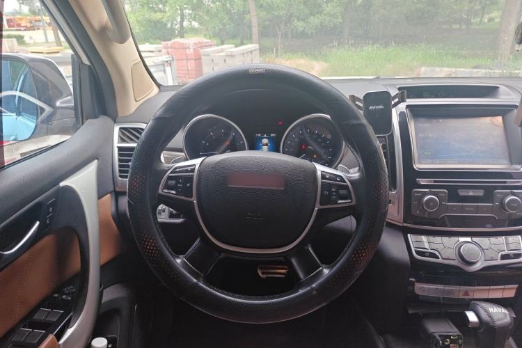 Used Haval H9 2015 2.0T Four-Wheel Drive Luxury 7-Seater Steering Wheel