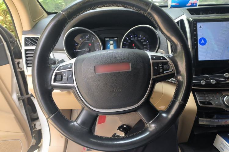 Used Haval H9 2015 2.0T Four-Wheel Drive Luxury 7-Seater Steering Wheel
