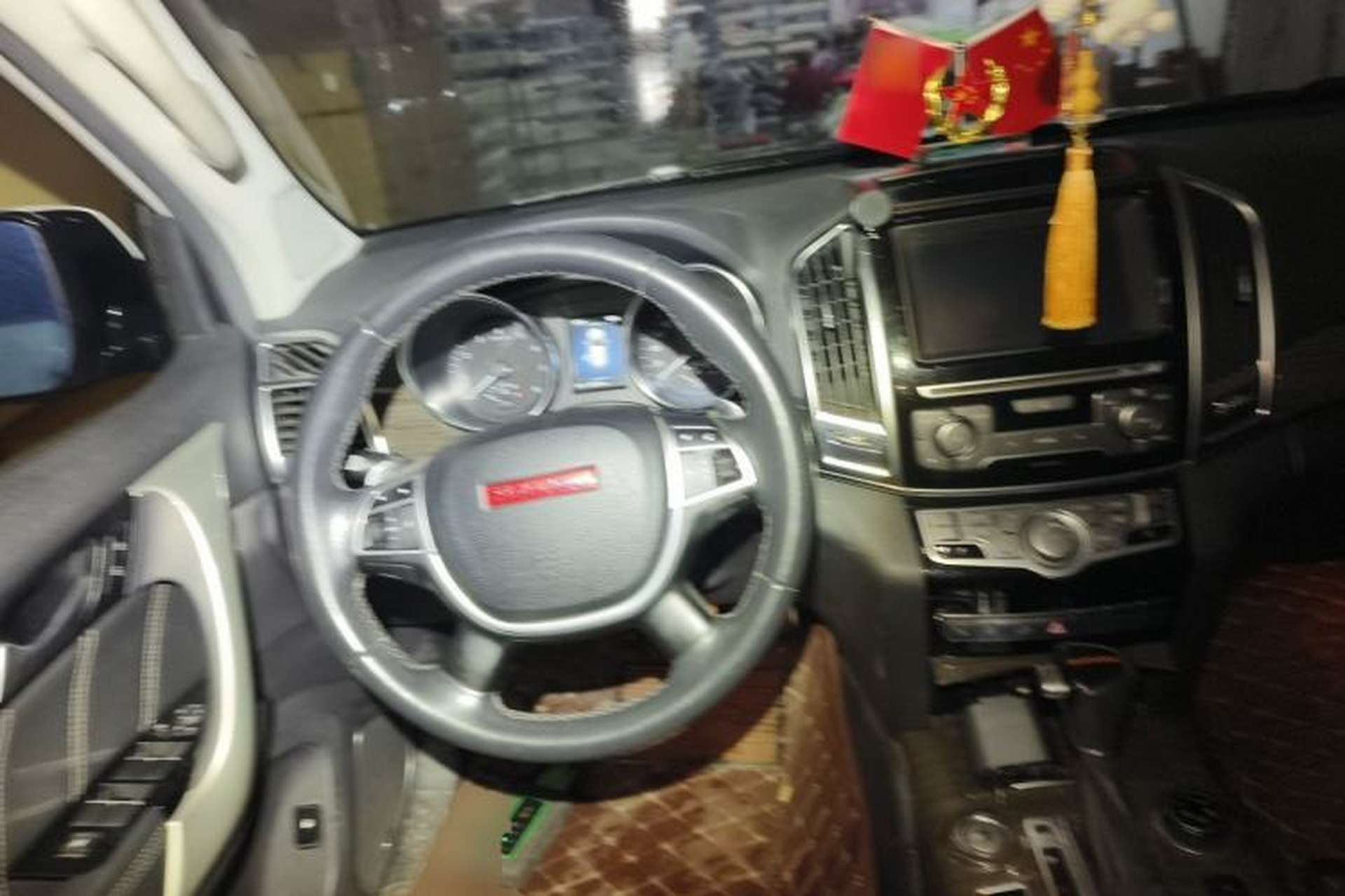 Used Haval H9 2015 2.0T Four-Wheel Drive Luxury 7-Seater Steering Wheel