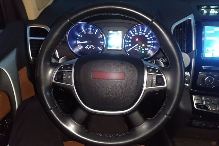 Used Haval H9 2015 2.0T Four-Wheel Drive Luxury 7-Seater Steering Wheel