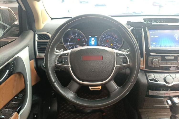 Used Haval H9 2015 2.0T Four-Wheel Drive Luxury 7-Seater Steering Wheel