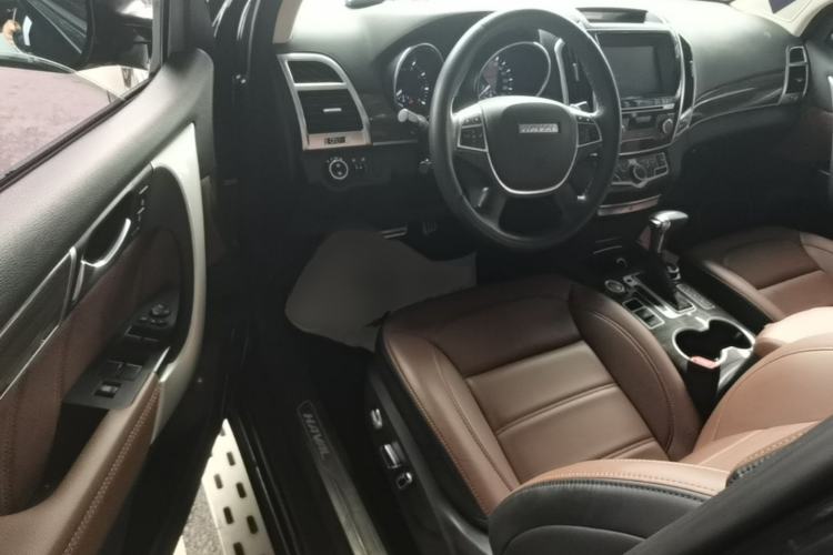 Used Haval H9 2016 2.0T Four-Wheel Drive Elite Version 7 Seats Driver Seat