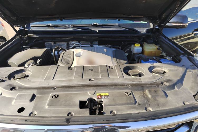 Used Haval H9 2016 2.0T Four-Wheel Drive Luxury 7-Seater Engine Bay