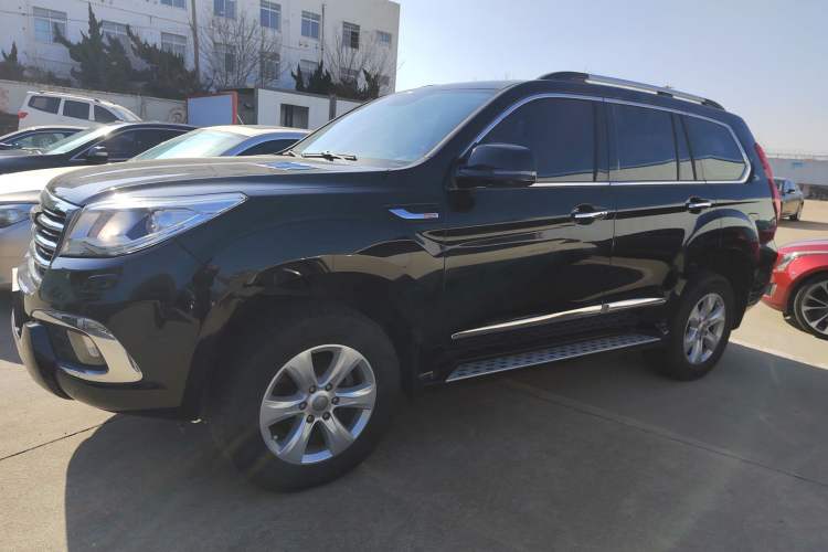 Used Haval H9 2016 2.0T Four-Wheel Drive Luxury 7-Seater Exterior 3