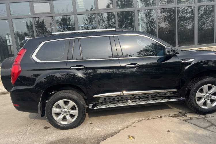 Used Haval H9 2016 2.0T Four-Wheel Drive Luxury Version 5 Seats Exterior 7