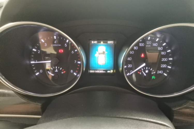 Used Haval H9 2016 2.0T Four-Wheel Drive Elite Version 7 Seats Instrument Cluster