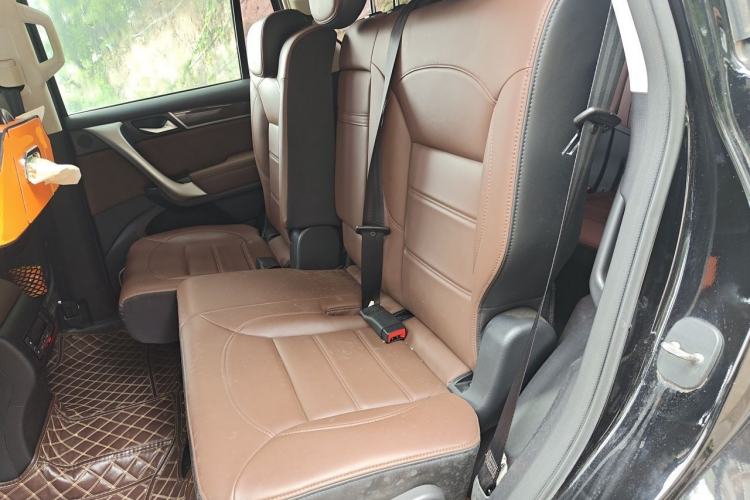 Used Haval H9 2016 2.0T Four-Wheel Drive Elite Version 7 Seats Left Rear Seat