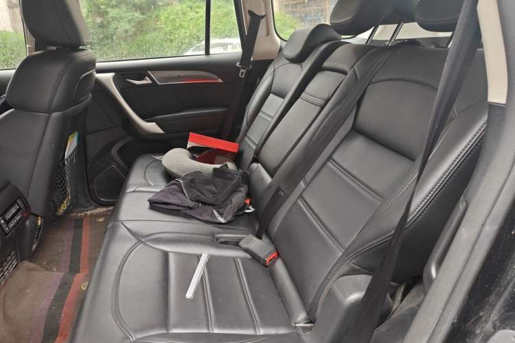 Used Haval H9 2016 2.0T Four-Wheel Drive Elite Version 5 Seats Left Rear Seat