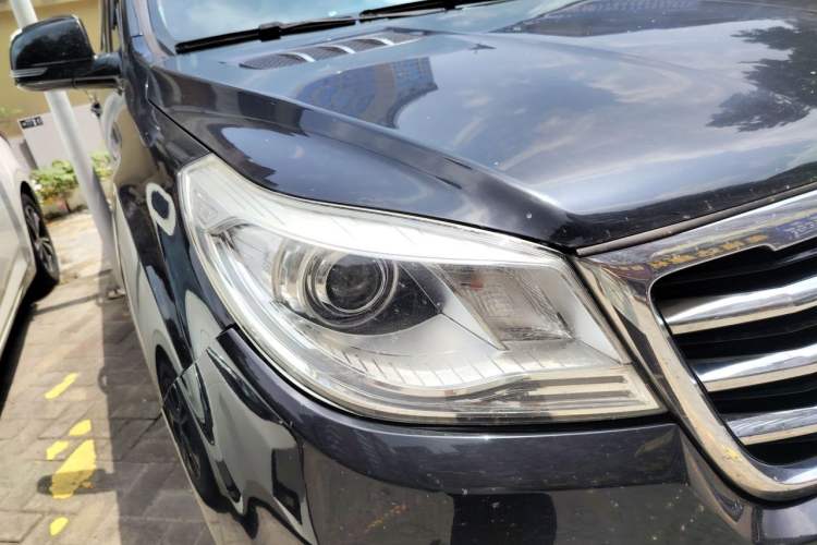 Used Haval H9 2016 2.0T Four-Wheel Drive Elite Version 7 Seats Right Front Headlight