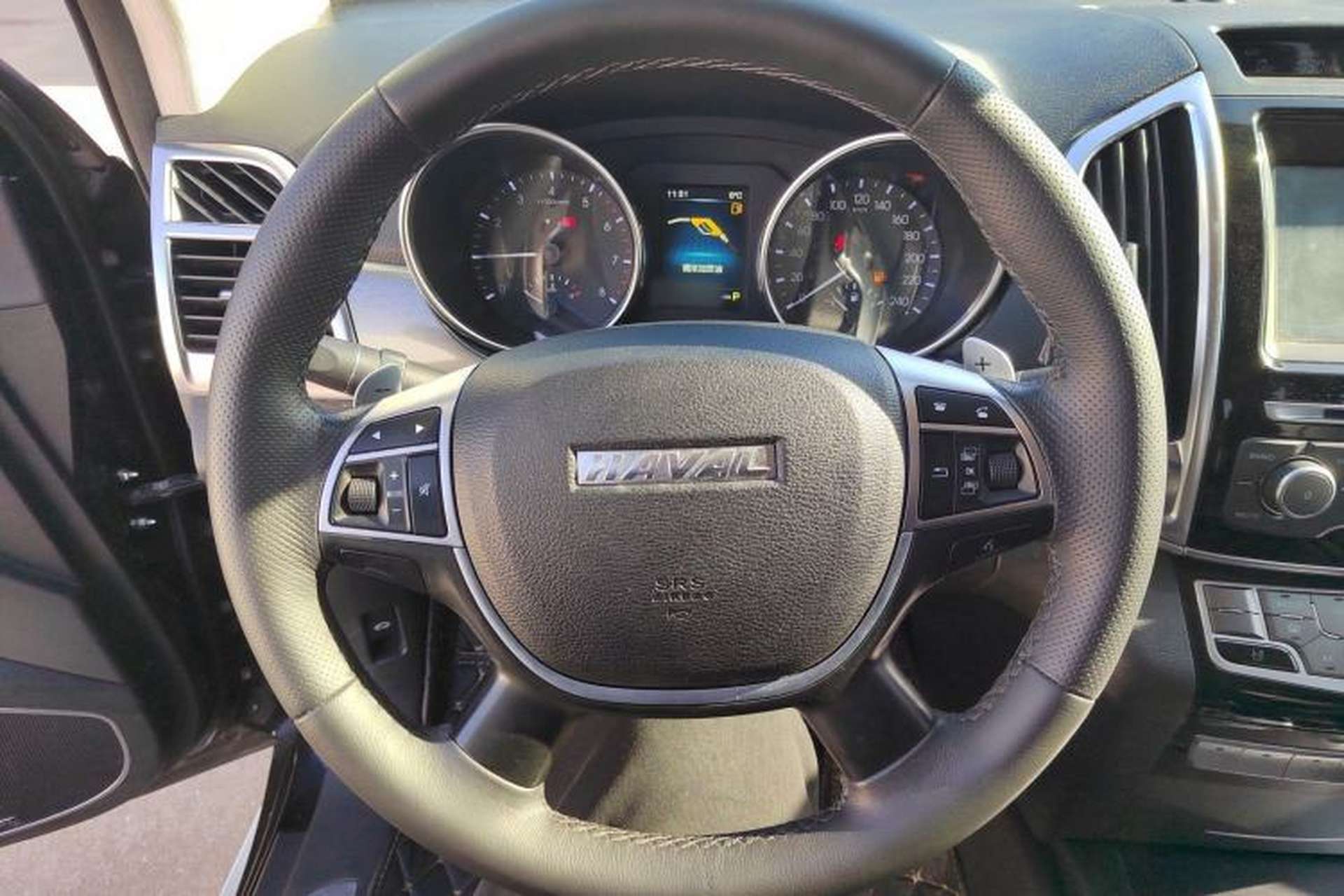 Used Haval H9 2016 2.0T Four-Wheel Drive Luxury 7-Seater Steering Wheel
