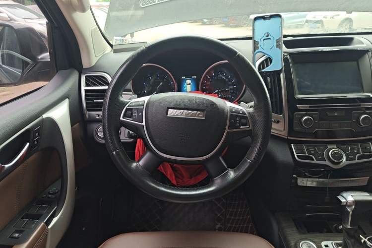 Used Haval H9 2016 2.0T Four-Wheel Drive Elite Version 7 Seats Steering Wheel
