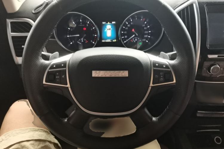 Used Haval H9 2016 2.0T Four-Wheel Drive Elite Version 7 Seats Steering Wheel