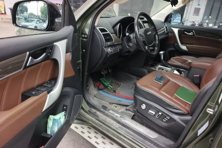 Used Haval H9 2016 2.0T Four-Wheel Drive Luxury 7-Seater Driver Seat