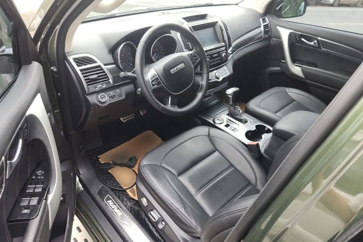 Used Haval H9 2016 2.0T Four-Wheel Drive Elite Version 7 Seats Driver Seat