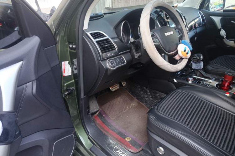 Used Haval H9 2016 2.0T Four-Wheel Drive Luxury Version 5 Seats Driver Seat