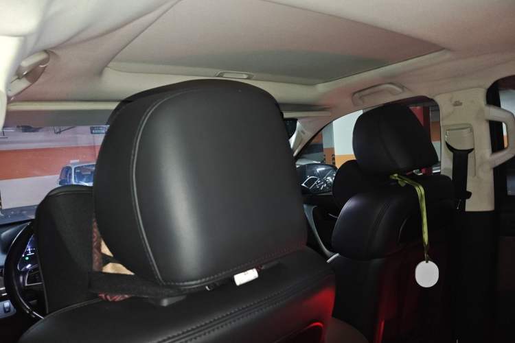 Used Haval H9 2016 2.0T Four-Wheel Drive Luxury 7-Seater Headliner