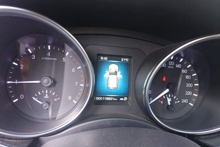 Used Haval H9 2016 2.0T Four-Wheel Drive Luxury Version 5 Seats Instrument Cluster