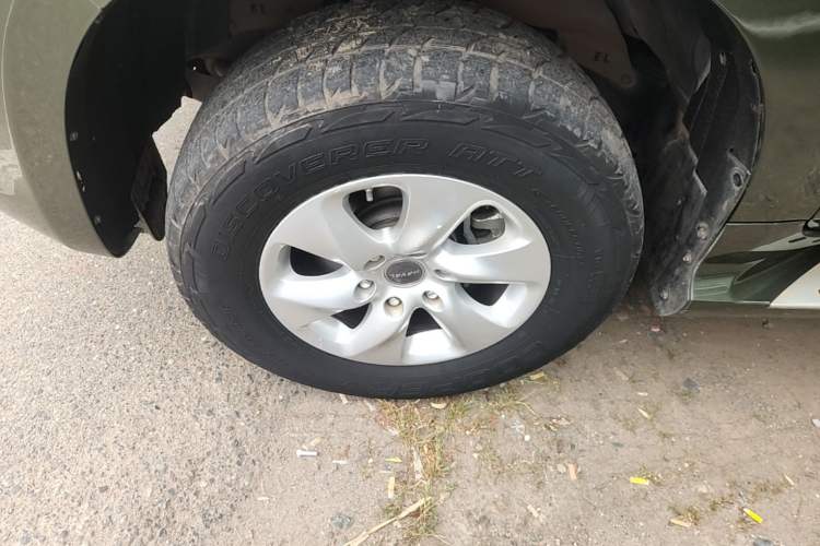Used Haval H9 2016 2.0T Four-Wheel Drive Elite Version 7 Seats Left Front Wheel Hub