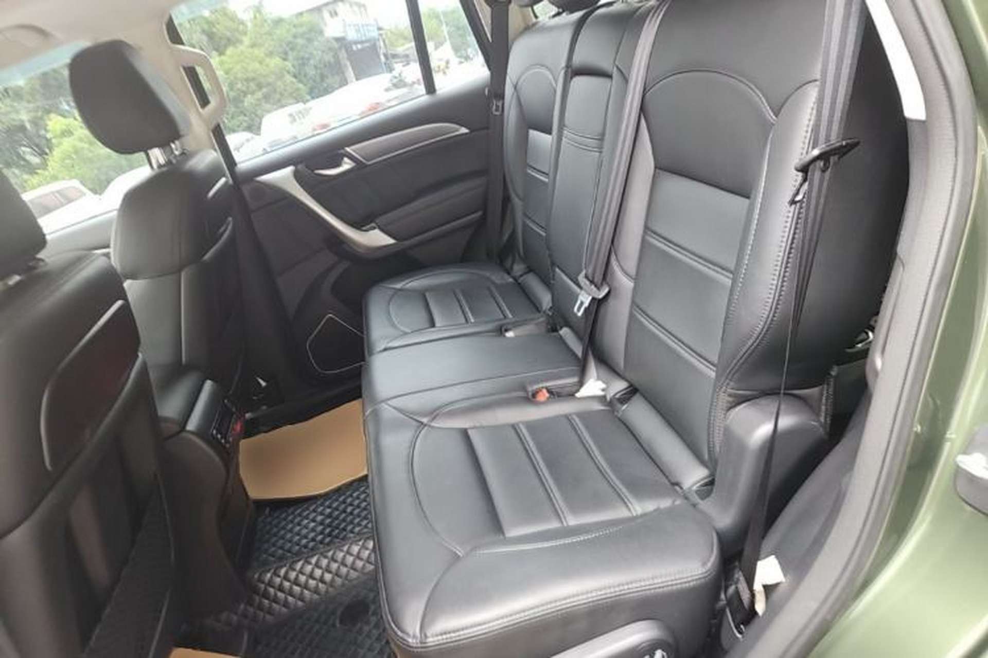 Used Haval H9 2016 2.0T Four-Wheel Drive Elite Version 7 Seats Left Rear Seat