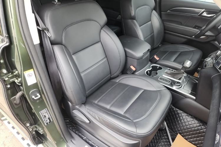 Used Haval H9 2016 2.0T Four-Wheel Drive Elite Version 7 Seats Right Front Seat