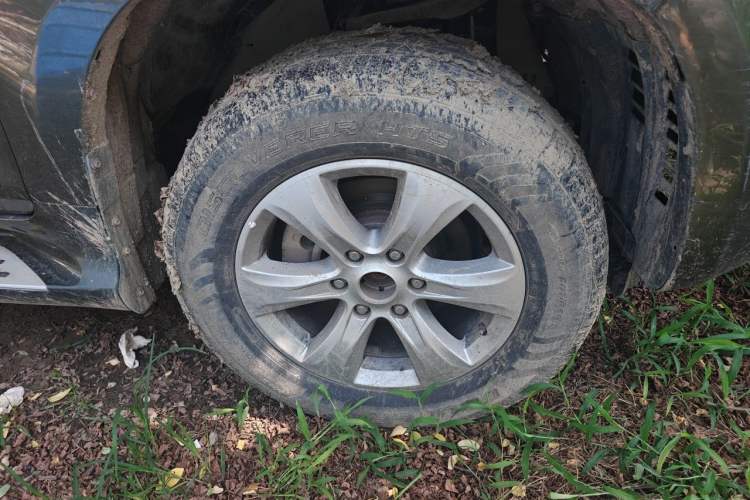 Used Haval H9 2016 2.0T Four-Wheel Drive Luxury 7-Seater Right Front Wheel Hub