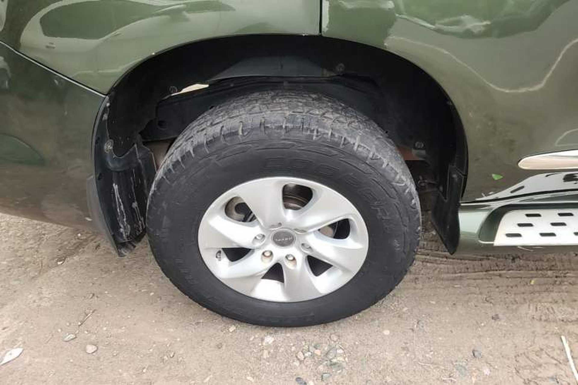 Used Haval H9 2016 2.0T Four-Wheel Drive Elite Version 7 Seats Right Rear Wheel Hub