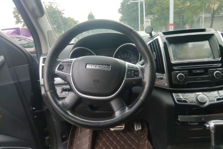 Used Haval H9 2016 2.0T Four-Wheel Drive Luxury 7-Seater Steering Wheel