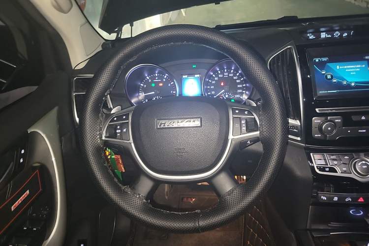 Used Haval H9 2016 2.0T Four-Wheel Drive Luxury 7-Seater Steering Wheel